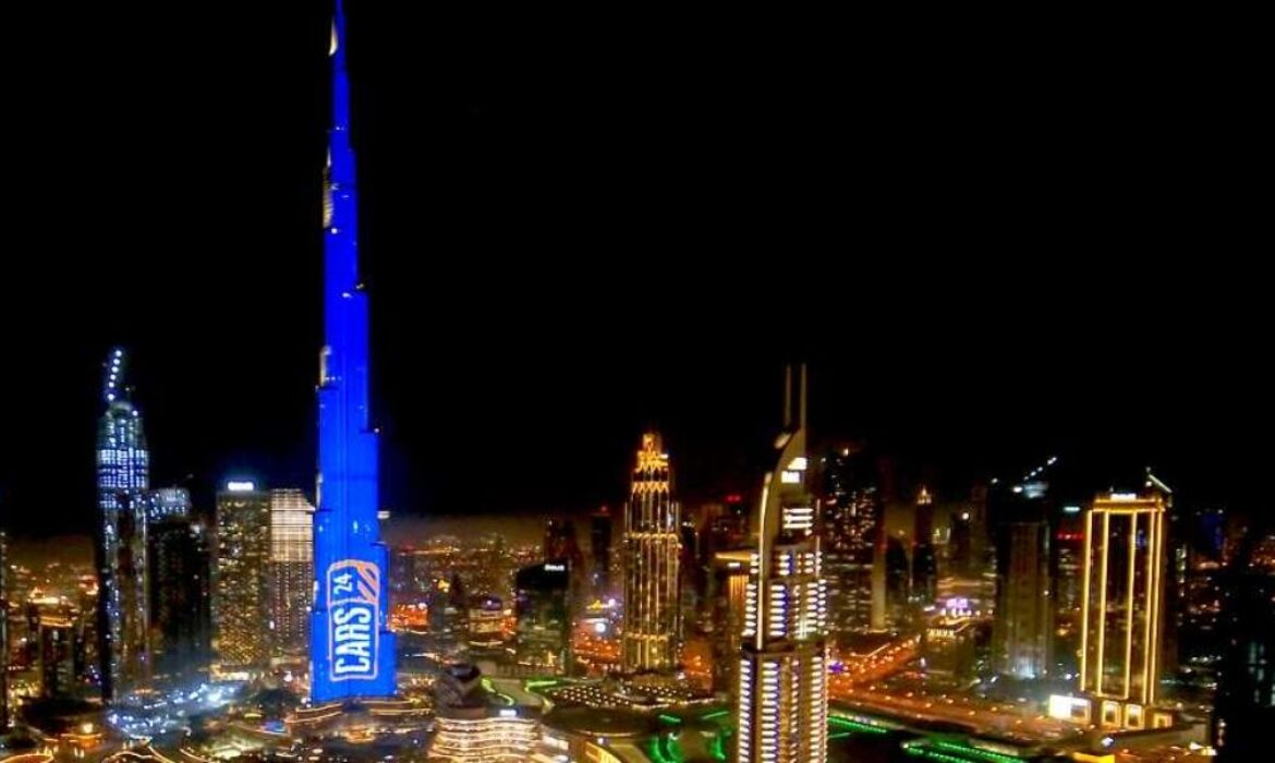 CARS24 UAE运抵Burj Khalifa数字运动