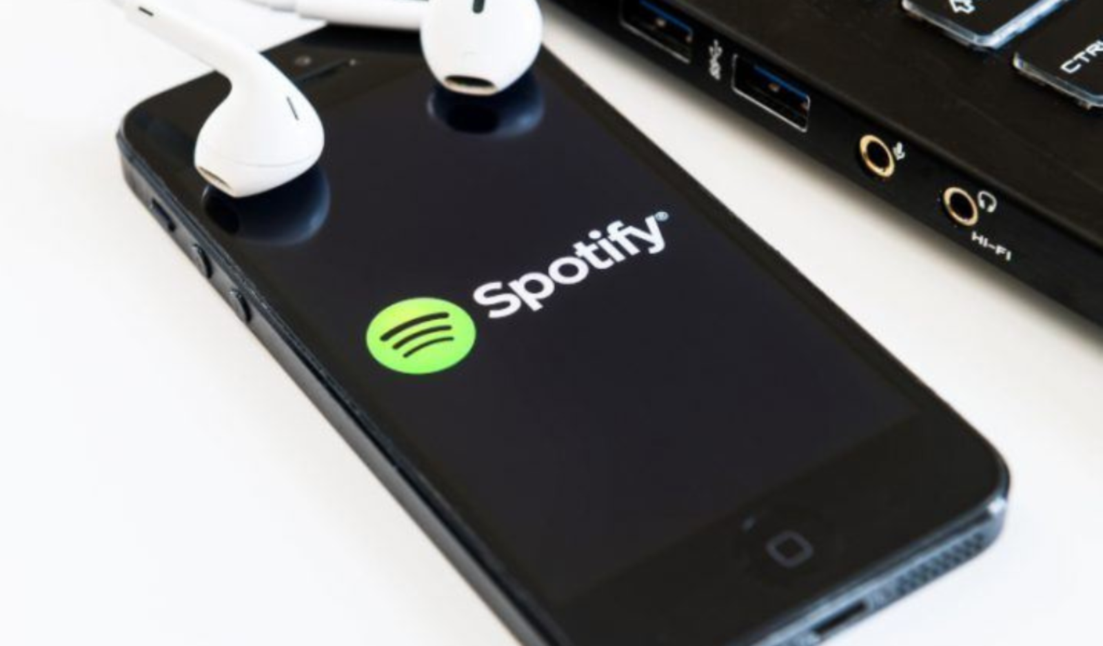 Spotify Rolls Out Clickable CTA Cards for Podcasts